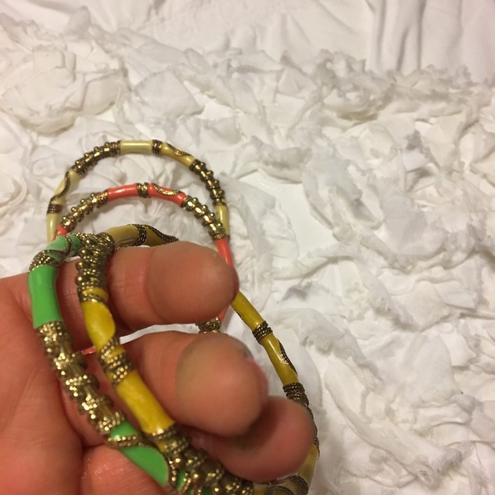 Multi colored bangle set - Picture 3 of 3